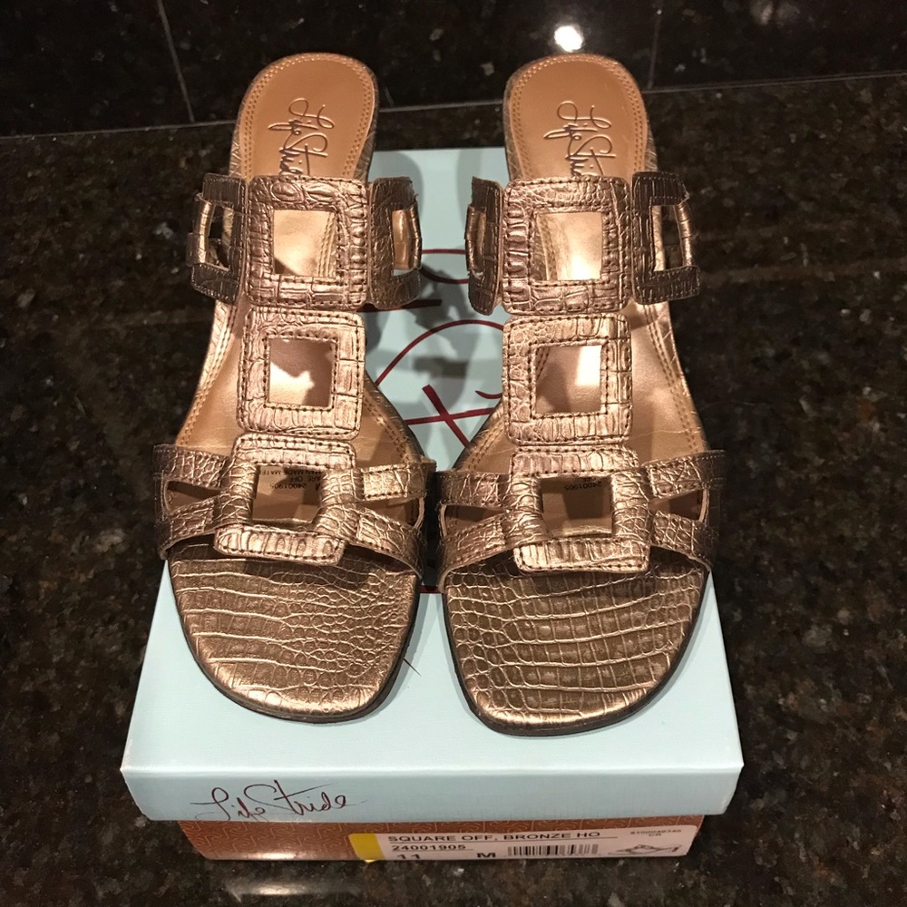 Worn Once! Bronze Textured Leather Sandals